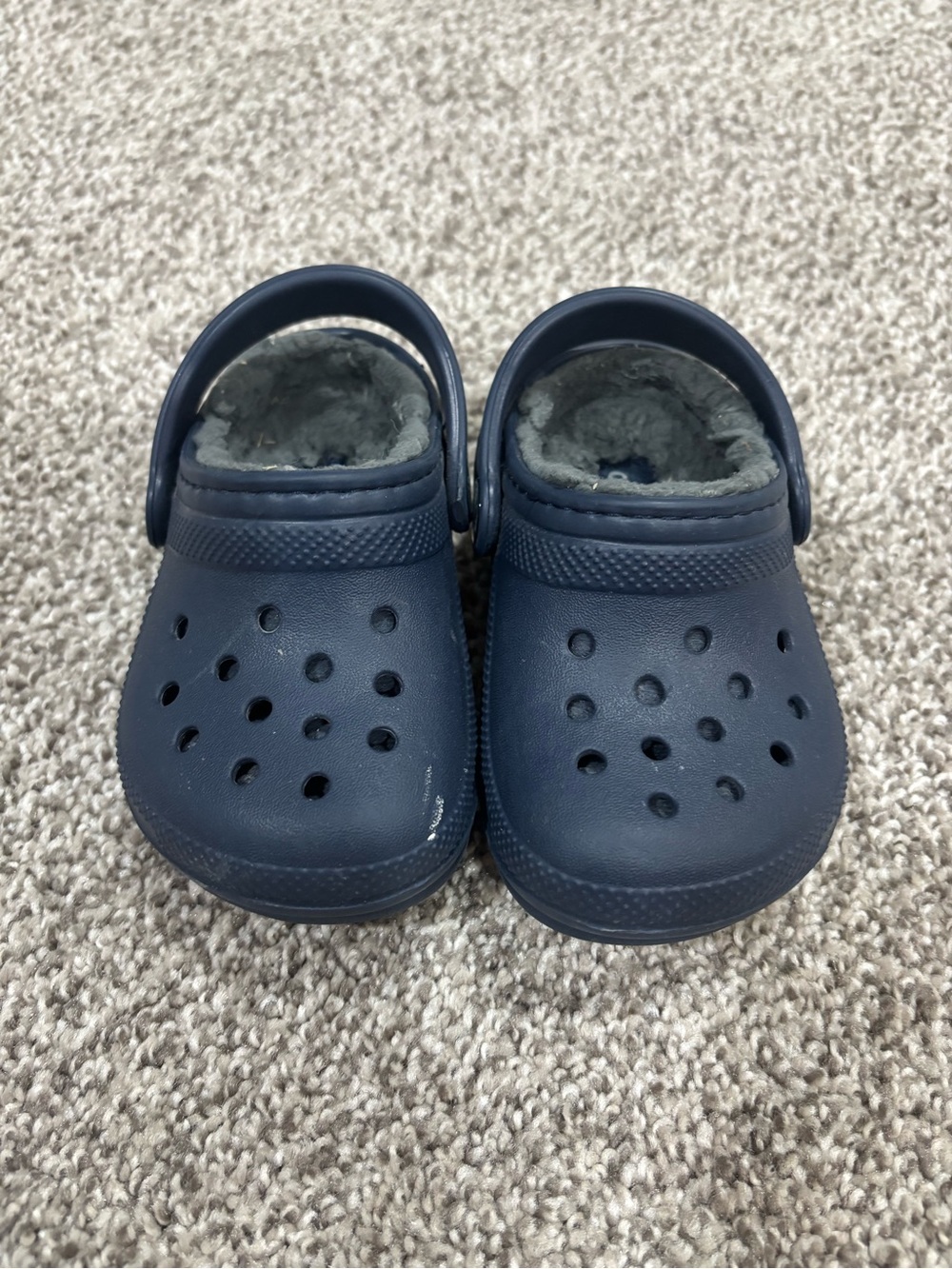 CROCS Kids Navy Blue Fleece-Lined Clogs